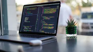 O que é uma software house? O que ela faz, exemplos e diferenças